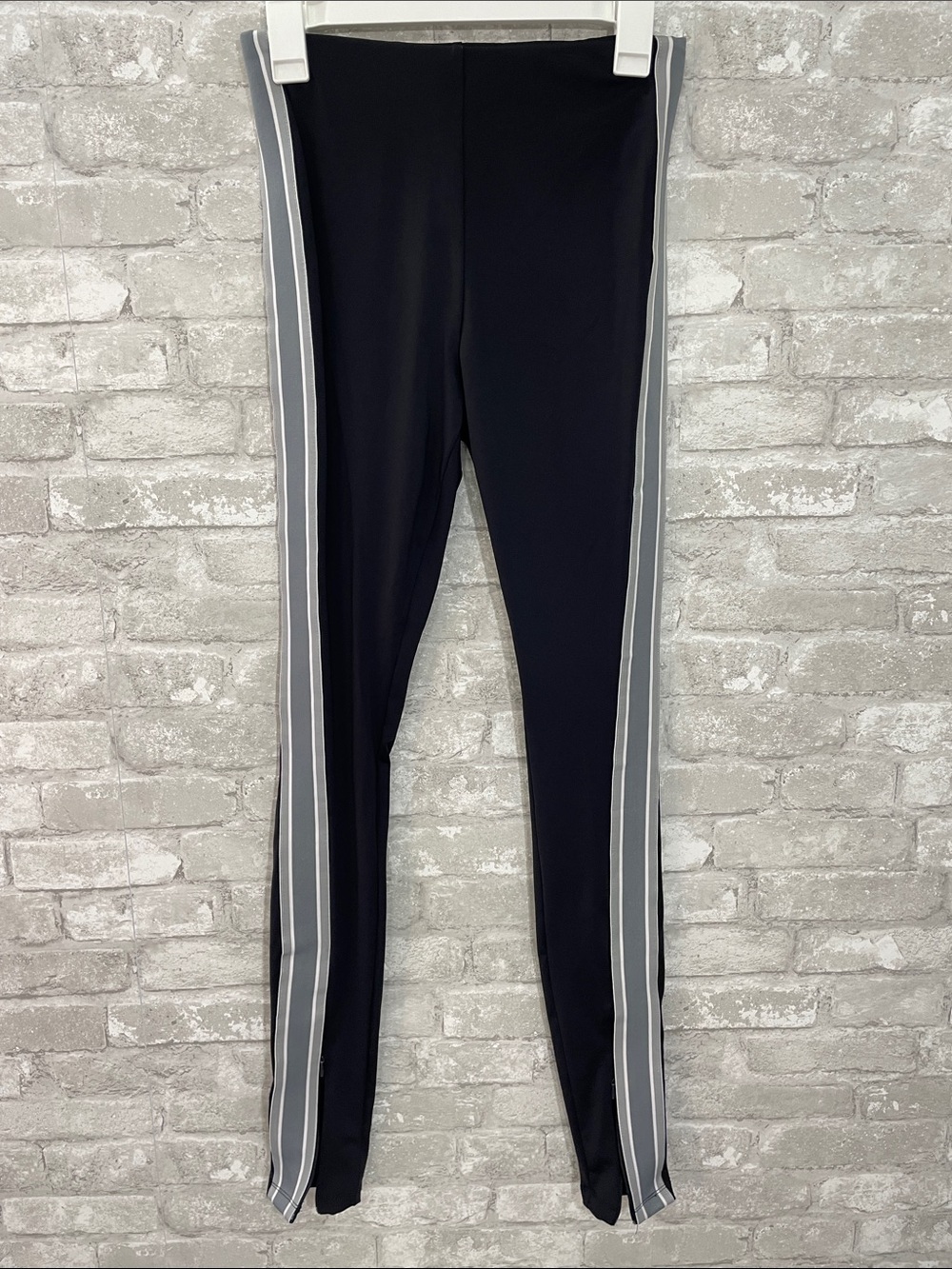 Fabletics Black Motion365+ Twisted Stripe Pull On Pant